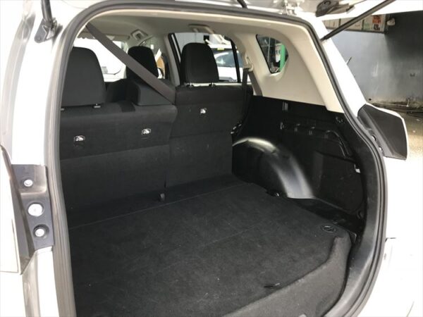 關島親子遊第一選擇-ＲＶ休旅車，安全又舒適。