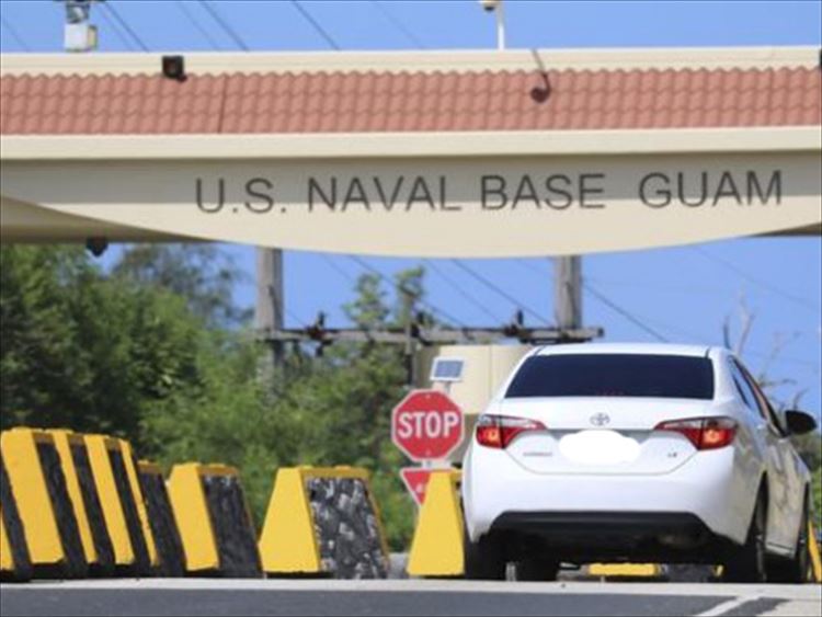 気をつけよう！グアムの海軍基地入り口での運転